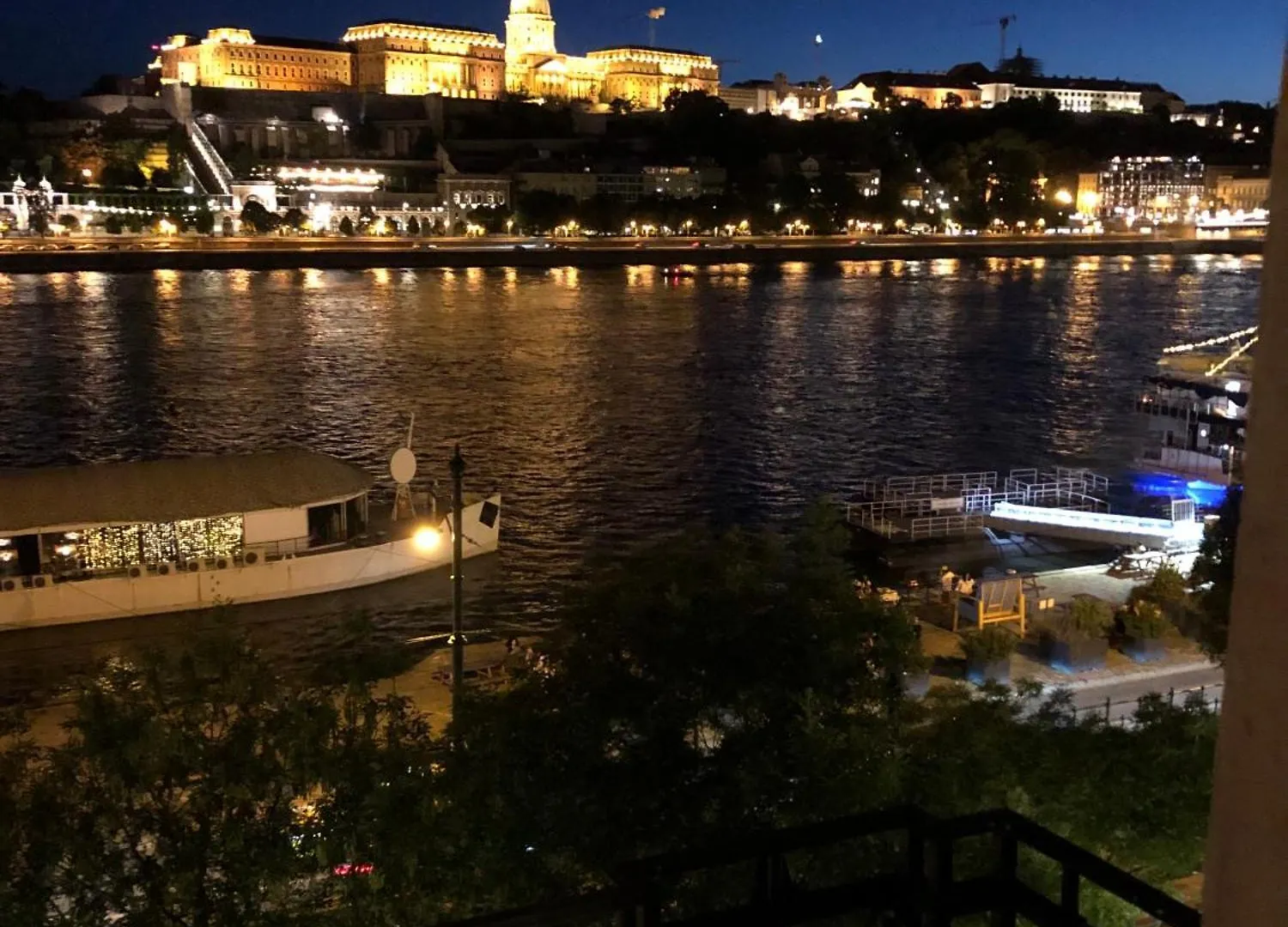 Baroque Danube Panorama Blue Apartment Budapest